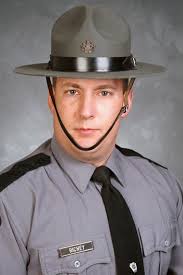Man kills wife, Pa. state trooper