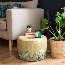 Pouf En Fibre Vegetale Imprime Tropical Boquira Maisons Du Monde Decoration Interieure Deco Decoration