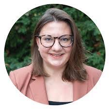 Jenna Eastman's Instagram, Twitter & Facebook