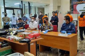 Ajukan kredit pinjaman dalam hitungan menit, tanpa persyaratan. Polri Tangkap 5 Pelaku Pinjaman Online Jaringan Tiongkok Antara News
