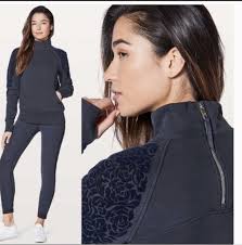 Lululemon Women's Flock Scuba Black Long Sleeve Half Zip Mock Neck Size 6