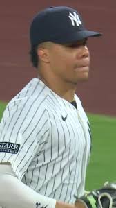 Gleyber Torres benched in Yankees' loss to Blue Jays