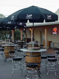 Wine Barrel Tables For Sale These Tables Have A Galvanized Top With Black Iron Legs For Strength Fici Bistro Masalar Bar Ic Tasarimi