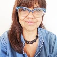 9 perfiles de «Pilar Freire»