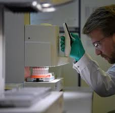 Focus online stellt die vakzine und ihre besonderheiten vor. Curevac Ungereimtheiten Um Hersteller Von Corona Impfstoff Welt