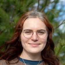 Sarah Bigelow's Instagram, Twitter & Facebook