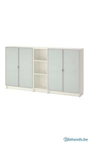 deze kast billy kast van ikea bestaat uit 3 compartimenten waarvan 2 met glazen deuren afmetingen hoogte 106cm bree boekenkasten kast billy huisinrichting