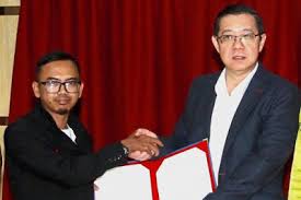 The infamous wan ji whose plan to remove the monarchy system in malaysia was exposed on video. Wan Ji Akan Jadi Pemimpin Politik Bertaraf Dunia Minda Rakyat
