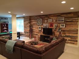 A whitewashed wood pallet wall will give your bedroom that beach cottage feel you've been dreaming of. Authentic Pallet Wood Paneling Recycled Wood Wall Panels