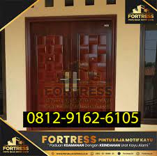 Ini ada beberapa gambar pintu utama kupu tarung model panel dan minimalis yang sangat cocok buat rumah teman temen. 0812 9162 6109 Fortress Pintu Panil Minimalis Bau Bau Rumah Minimalis Pintu Pintu Kayu