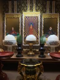 jodo shinshu obutsudan close up budistas muebles