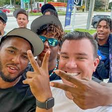 𝙏𝙝𝙖𝙩'𝙨 𝙖 𝙬𝙧𝙖𝙥! ⚾️💪🏼🌴 • • • No me salen las palabras para  expresar el agradecimiento que me siento por los últimos ocho meses. La  oportunidad de trabajar con jugadores tan increíbles