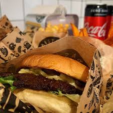 Med inspiration från new york och rötterna i norrland levererar bastard burgers sveriges bästa hamburgare. Bastard Burgers Goteborg Restaurant Bewertungen Telefonnummer Fotos Tripadvisor