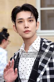 230927 Joshua at PFW for Marni SS 2024 show (Getty Images) : r/seventeen