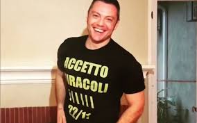 Check spelling or type a new query. Tiziano Ferro Mi Sentivo Sempre Sfigato Bullizzato Anche Da Colleghi