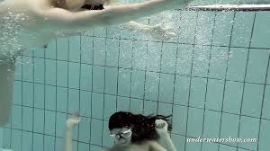 Loris and Okunewa – Lesbians Swimming Underwater: Russian Porn by Under  Water Show