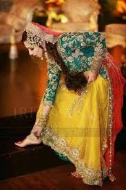 Irfan Ahsan Bridal Suit Ladies Replica Suit Replica Shop Online Pakistani Bridal Couture Mehndi Outfit Pakistani Mehndi Dress