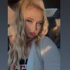 Gabby Rena updated her profile picture.