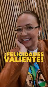 Cristina Cuellar Oficial added...