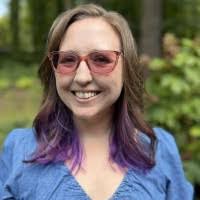 Becky Risner's Instagram, Twitter & Facebook