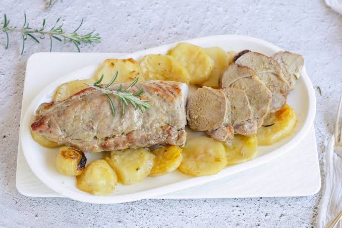 Solomillo de cerdo al horno con patatas