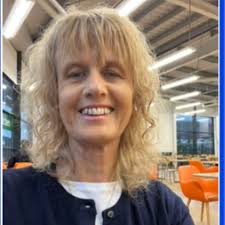 Amanda Anderson 🖋