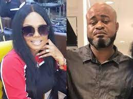 Nollywood actress iyabo ojo don accuse her former manager gbeminiyi adegbola say she allegedly dis dey come afta gbeminiyi chook mouth for one social media fight wey happun between iyabo ojo. See Photos Of Iyabo Ojo S Ex Husband Who Is Also The Biological Father Of Her Children