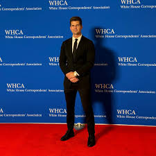 Great weekend of seeing 📺 🎤 friends in DC! #whcd