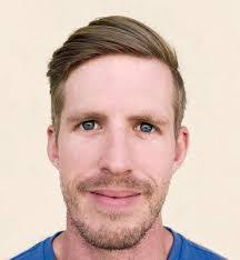 Travis Busick's Instagram, Twitter & Facebook