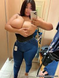 Kim Manana  kim_manana  taste-kimtiddies Голе фотографије OnlyFans 25 -  Leaked Models