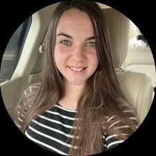 What color should I choose for my kitchen countertop and hardware?