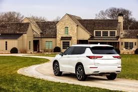 There's a whole world out there just waiting to be discovered. 2022 Mitsubishi Outlander Priced From 26 990 First Deliveries Start This April Carscoops