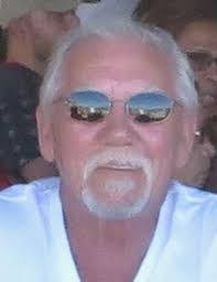 Lisa Vaden's Instagram, Twitter & Facebook