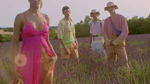 Jacquemus' sumptuous le coup de soleil collection evokes all the chill vacation vibes that have become synonymous with the brand. Jacquemus Ss20 Le Coup De Soleil By Massimiliano Bomba Youtube