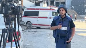 ‫الاحتلال يقرّ باغتيال الصحفي أنس الشريف.. والجزيرة: محاولة لإسكات الأصوات  استباقاً لاحتلال غزة - TRT Global‬‎