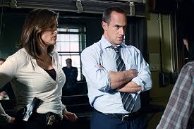 The first season featured more of the characters' private lives, random courtroom scenes unrelated to the episodes' primary cases, and much brighter lit squadroom scenes. Olivia Benson Elliot Stabler Their Full Relationship History Ahead Of Svu Reunion Worldnewsera