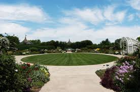 Green Bay Botanical Garden Kress Oval Garden Venue Http Www Gbbg Org Membership Support Weddings And Recep Botanical Gardens Botanical Gardens Wedding Green