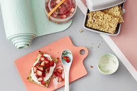 Pour batter into greased baking dish or ramekin. Baked Oatmeal Mit Quark Und Erdbeeren Rezept Fit For Fun
