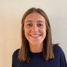 Maura Maynard's Instagram, Twitter & Facebook