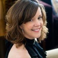 Renee Mueller's Instagram, Twitter & Facebook