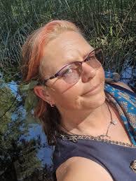 Marilyn Burr's Instagram, Twitter & Facebook