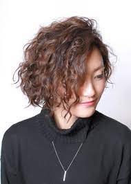 オススメ順 パーマ 外国人風 ショートの髪型 ヘアスタイル 楽天ビューティ スパイラルパーマ ツイスト スパイラル パーマ ショート パーマ