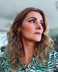 Last year I started my D&R for a new song programme, Freedom Cries Out,  telling stories of displaced people and refugees. The programme touches