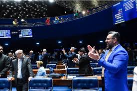 Por 52 votos a 18, Senado aprova PEC que limita decis&otilde;es individuais do STF :: Not&iacute;cias de MT | Olhar Direto
