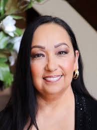 Lori Gunnels's Instagram, Twitter & Facebook