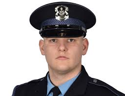 Off-duty Michigan police officer saves man from burning semi, receives  honor