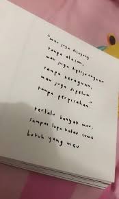 Selain menulis buku, penulis yang akrab dipanggil paus ini. Buku Minta Dibanting Buku Alat Tulis Buku Di Carousell