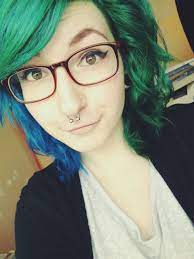 Punky Colours Apple Green Alpine Green And Spring Green All Mixed Together I Only Had About 1 3 Left Of Each So I Just Mi Punky Color Hair Styles Hair Color