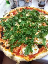 4 Signes Pour Reconnaitre Une Vraie Pizza Italiana Cuisine Italienne Alimentation Recette Italienne