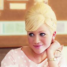 Amber Von Tussle attraverso gli anni. : r/popculturechat